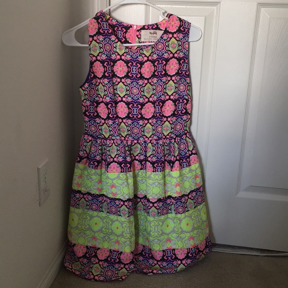 Dress - Picture 1 of 4